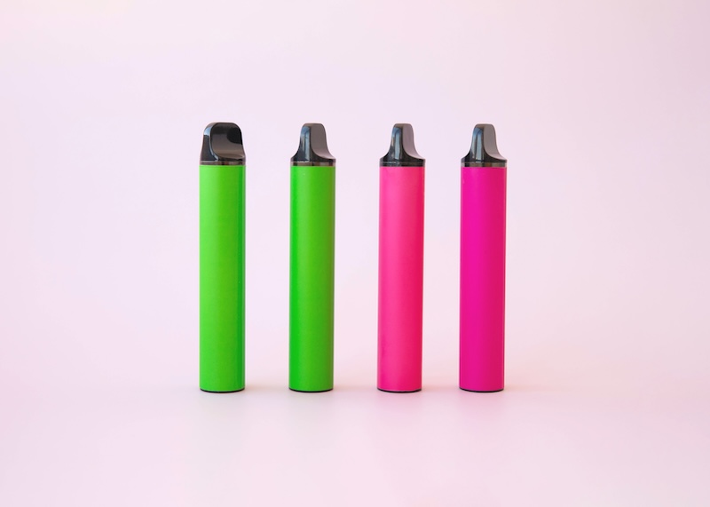 Vapes i rosa och grönt